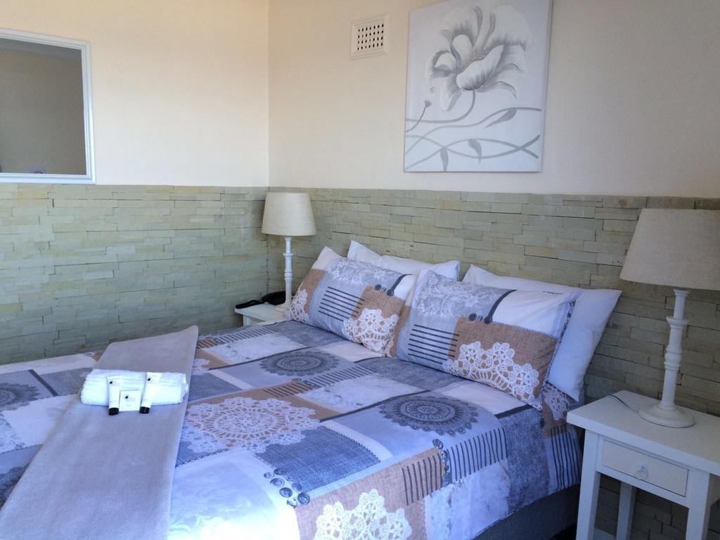 Alante Lodge Amanzimtoti Exteriör bild
